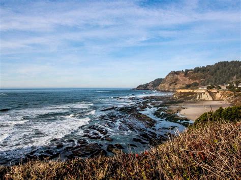 places to stay in newport oregon.